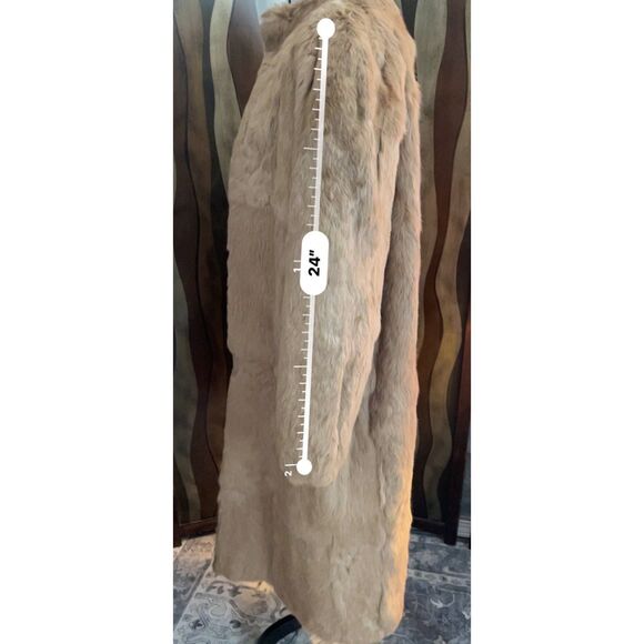 Vintage Mademoiselle full length light brown rabbit fur coat. Size L (W). - Picture 6 of 13